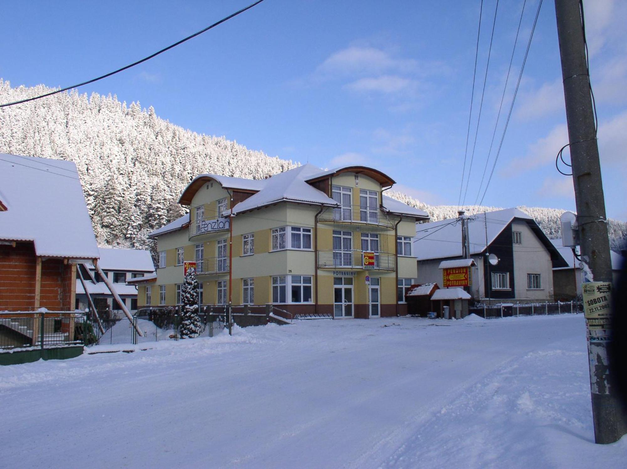 Penzion Centrum Hotel Oravsky Biely Potok Exterior photo